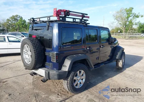 2013 Jeep Wrangler Unlimited Sahara z USA, uszkodzony, nr VIN 1C4BJWEG9DL501472